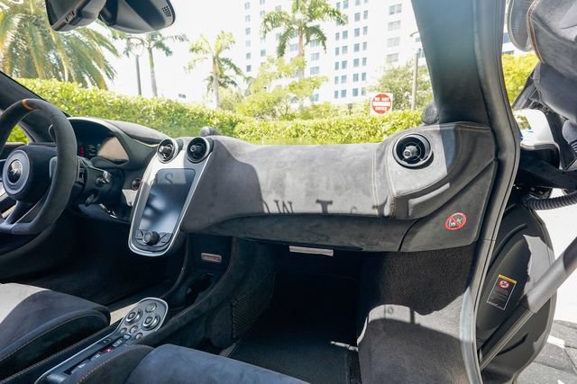 Used 2019 McLaren 600LT RWD image 92