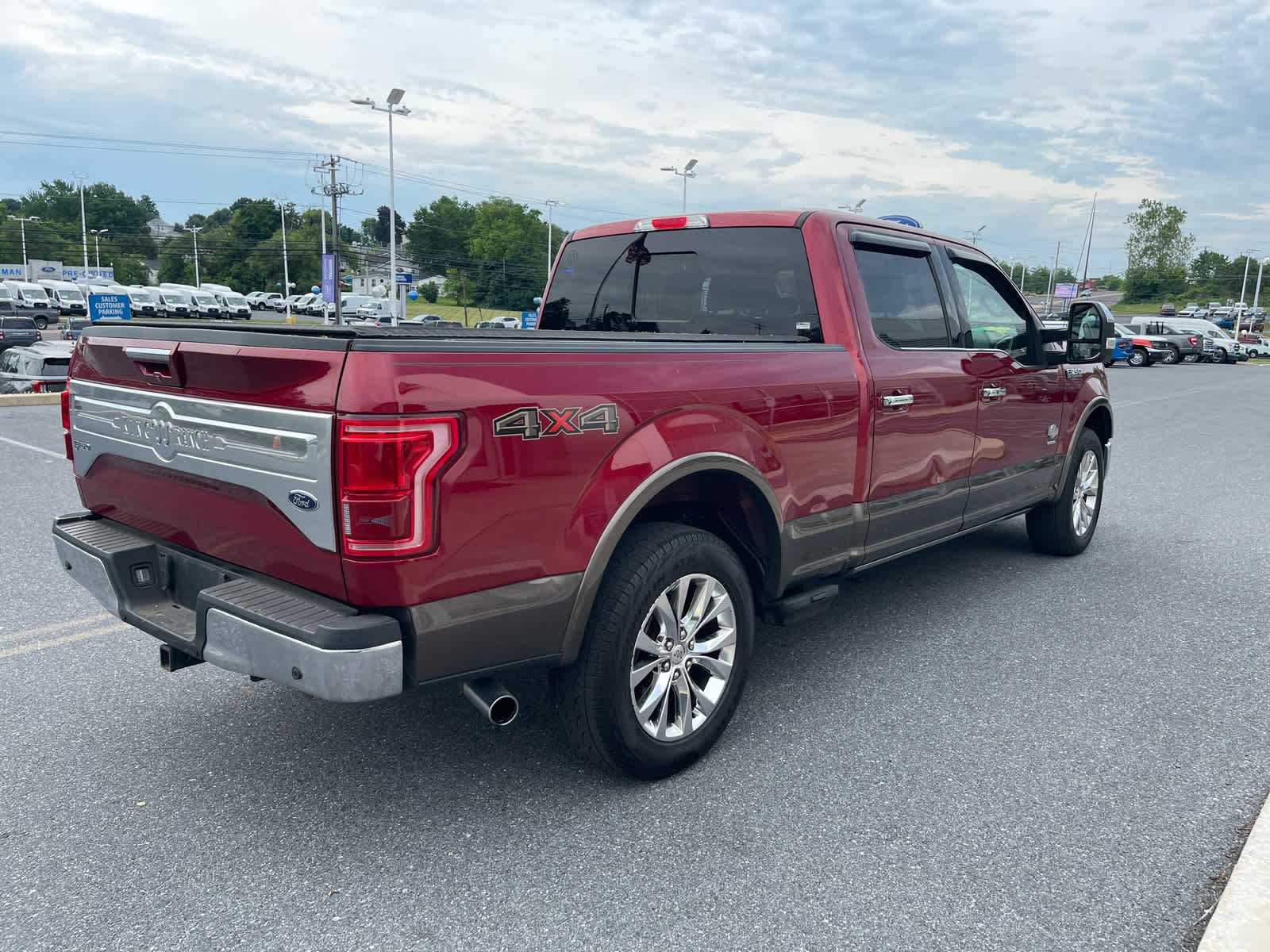 Used 2015 Ford F150 King Ranch w/ Equipment Group 601A Luxury AWD/4WD image 5