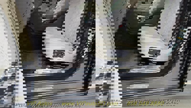 Used 2013 Bentley Mulsanne RWD image 25