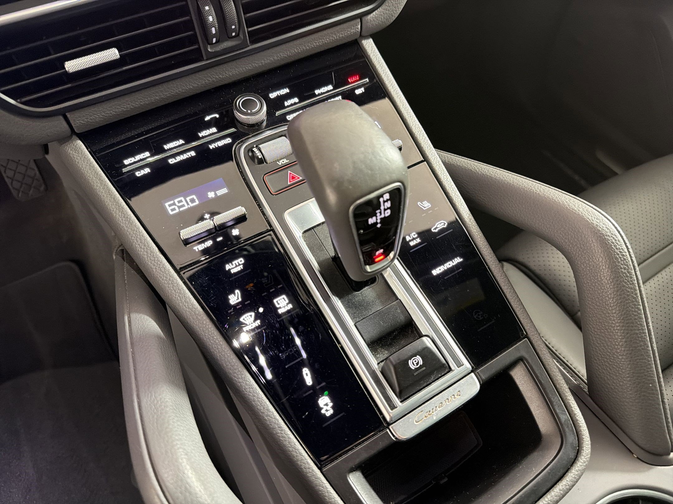 Used 2021 Porsche Cayenne E-Hybrid AWD/4WD image 19