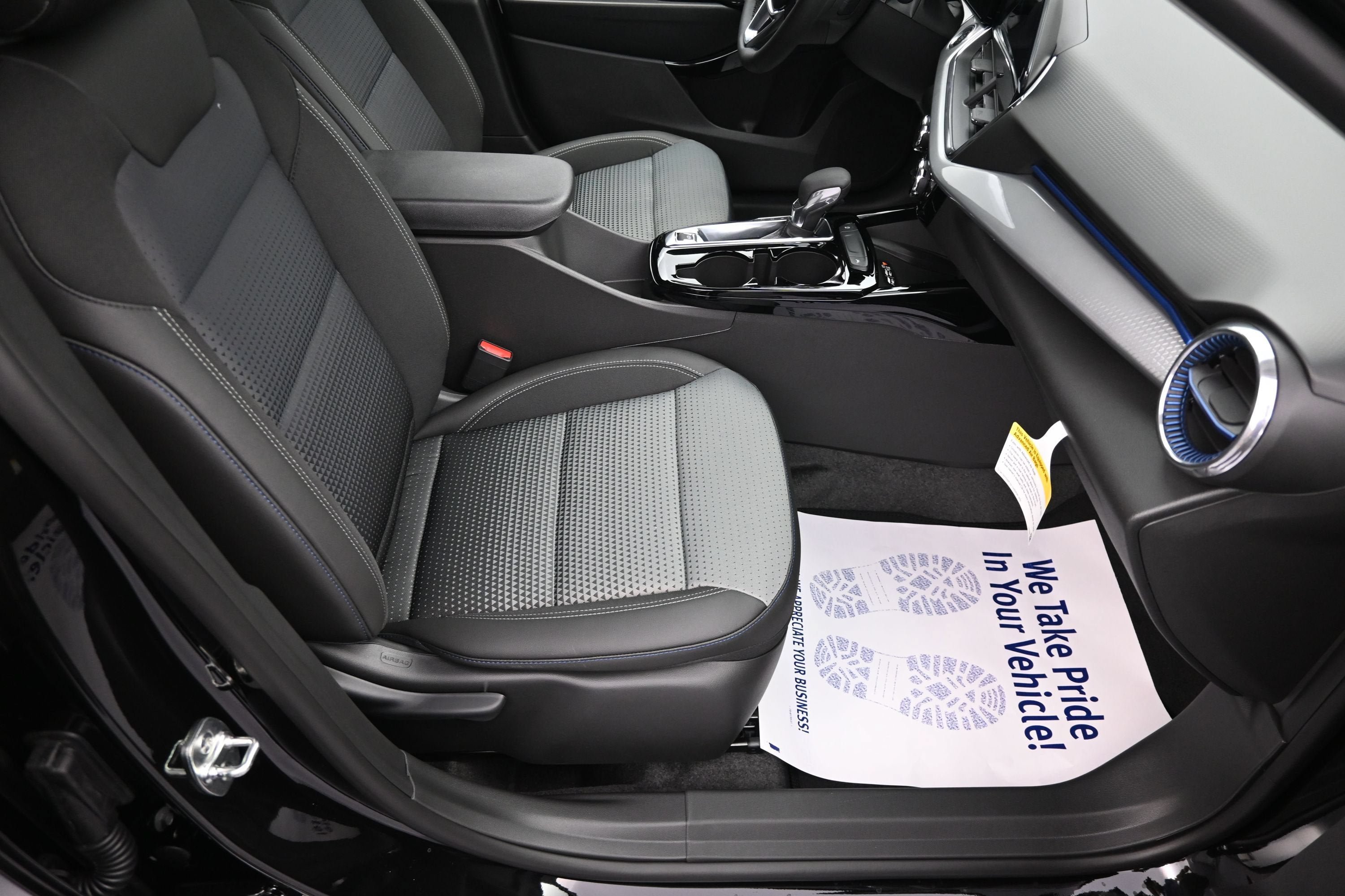 New 2026 Chevrolet Trax LT w/ Sunroof Package FWD image 32