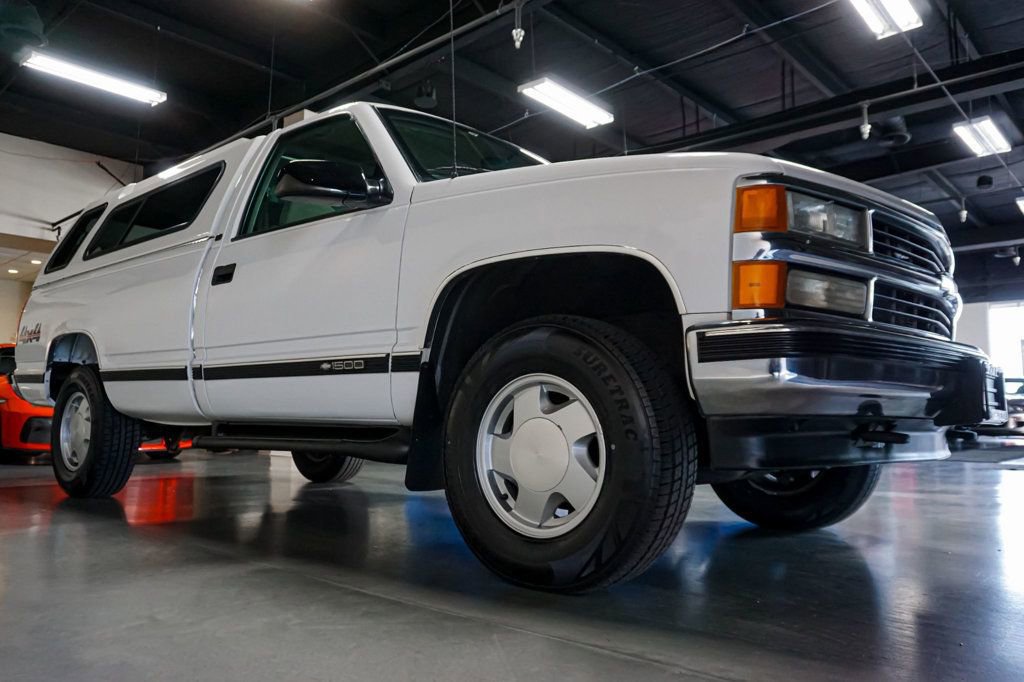Used 1998 Chevrolet Silverado 1500 4x4 Regular Cab w/ Preferred Equipment Group 2 image 2