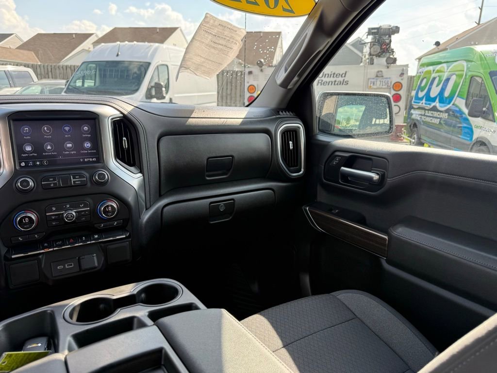 Used 2022 Chevrolet Silverado 1500 LT AWD/4WD image 37