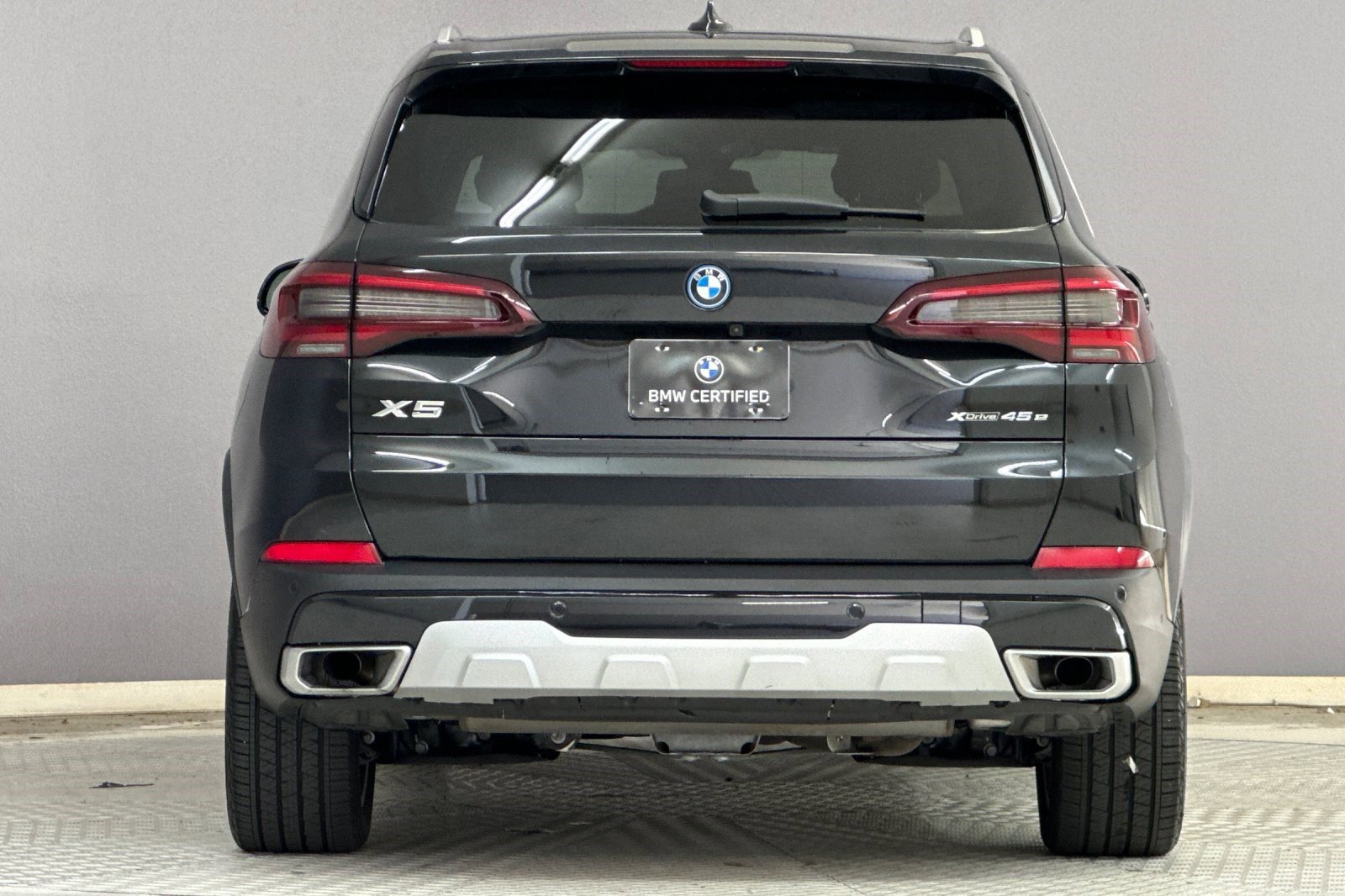 Used 2023 BMW X5 xDrive45e w/ Climate Comfort Package AWD/4WD image 9