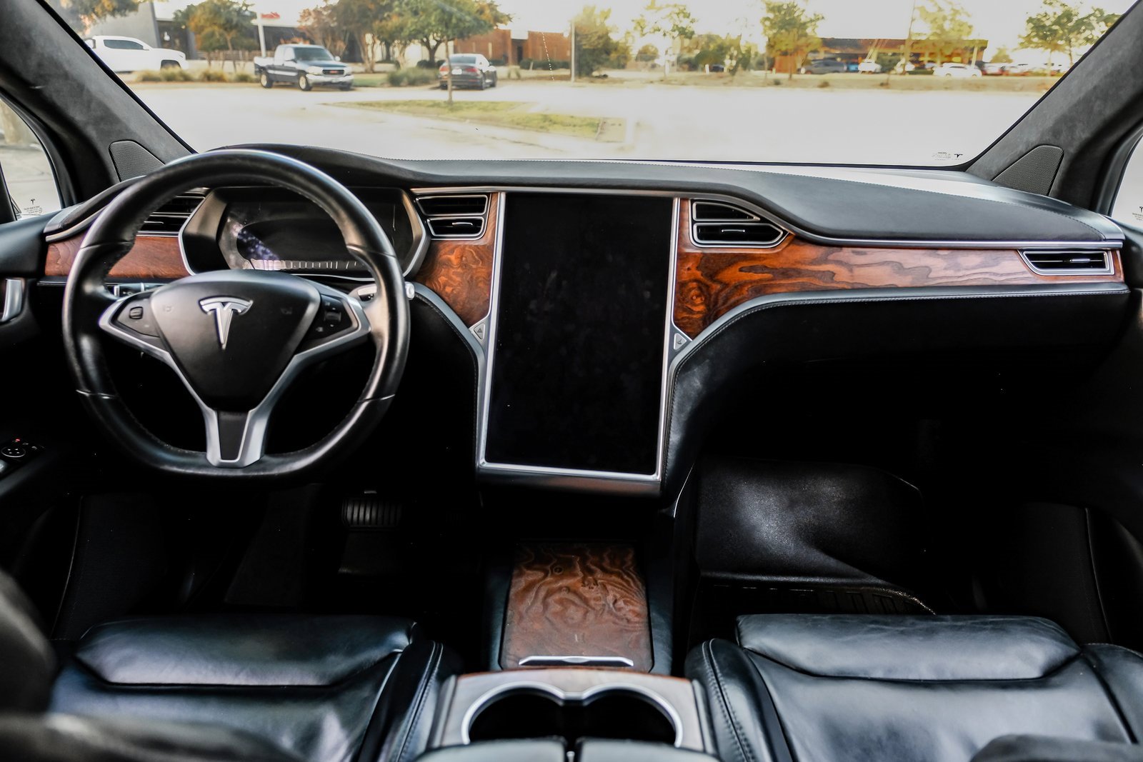 Used 2017 Tesla Model X 75D image 16