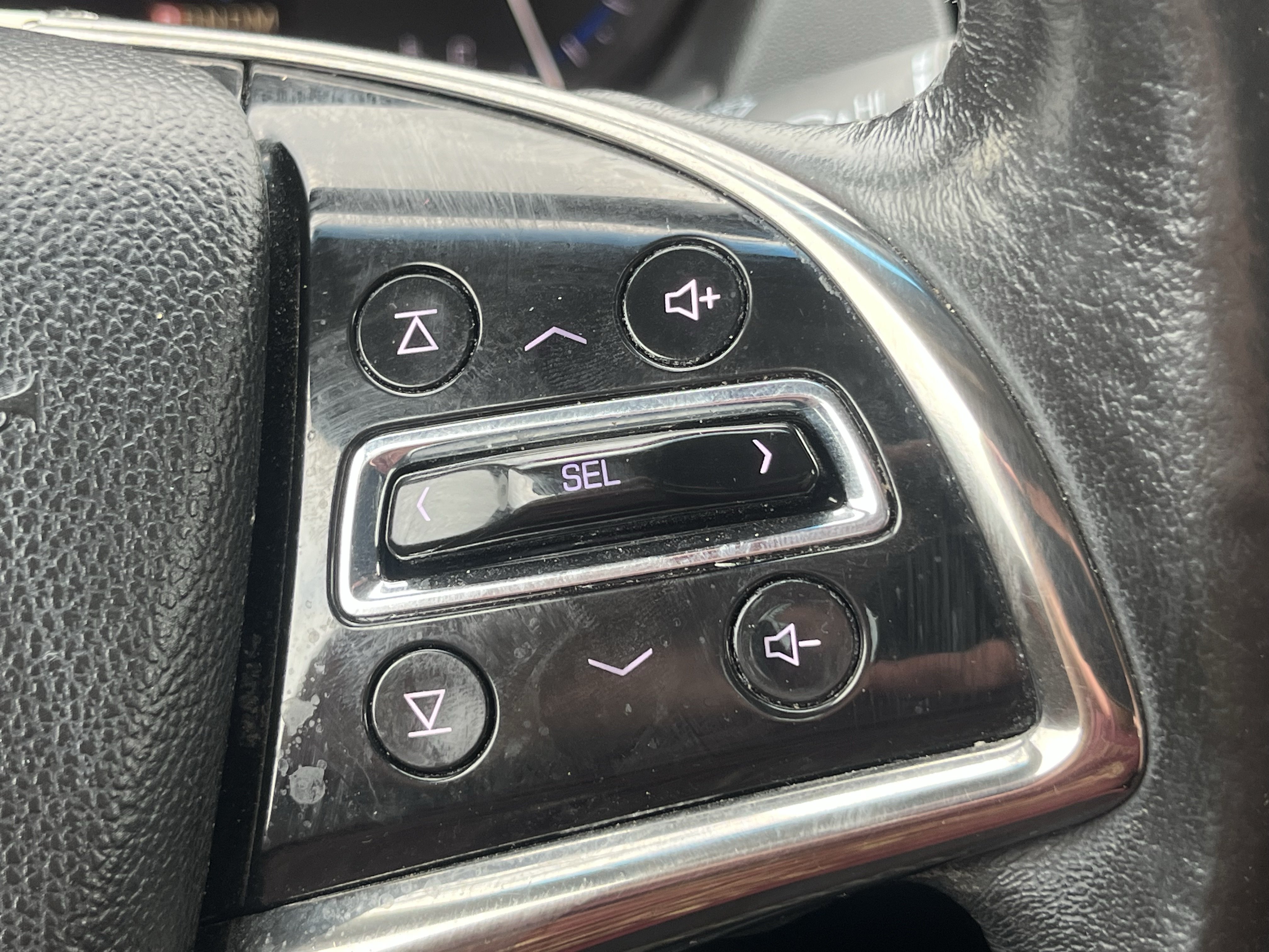Used 2015 Cadillac ATS Luxury w/ Sun And Sound Package RWD image 19
