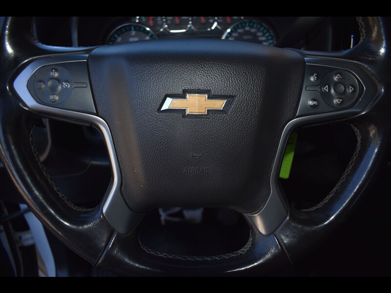 Used 2018 Chevrolet Silverado 2500 LT AWD/4WD image 13