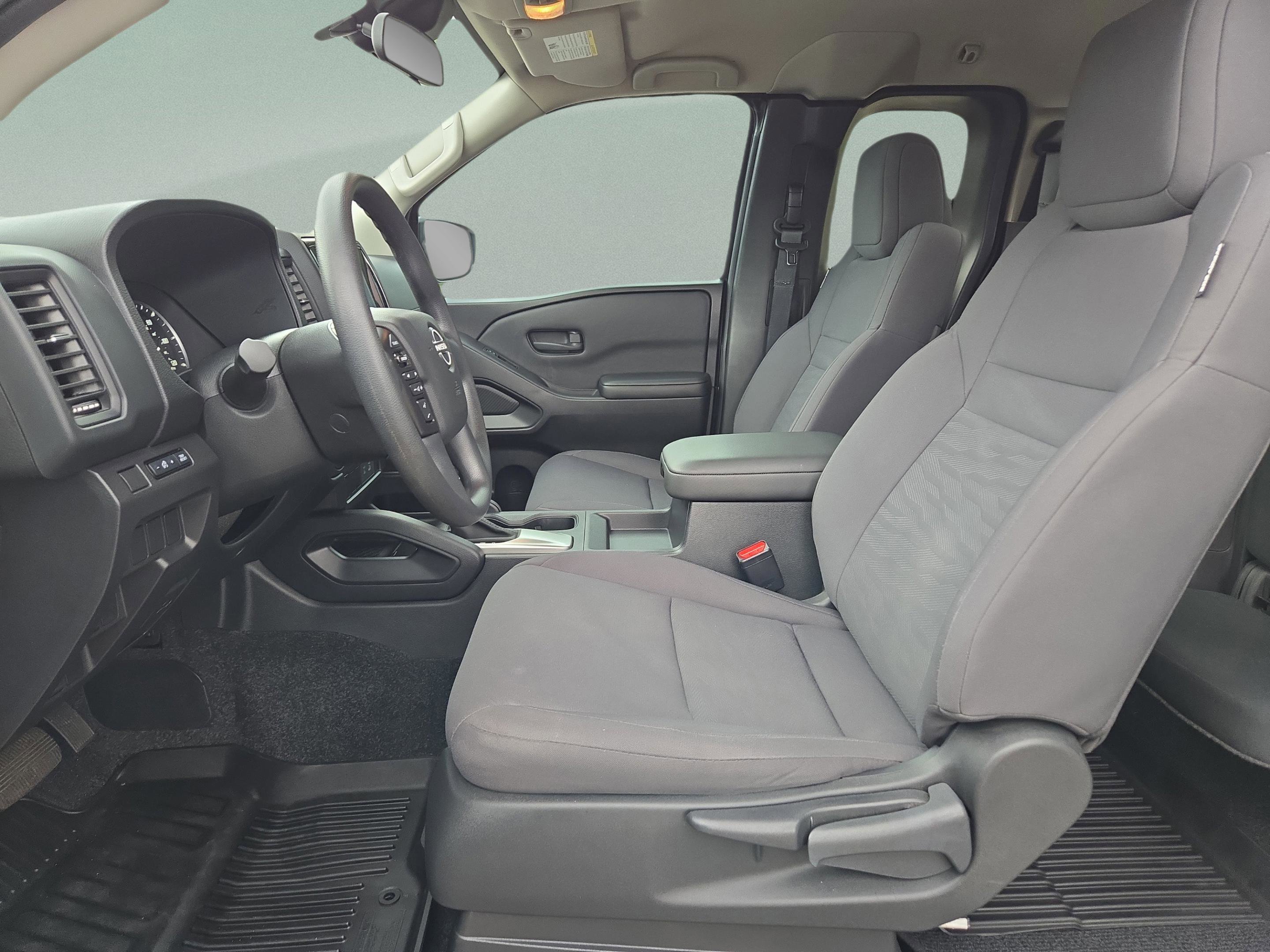 Used 2023 Nissan Frontier S image 20