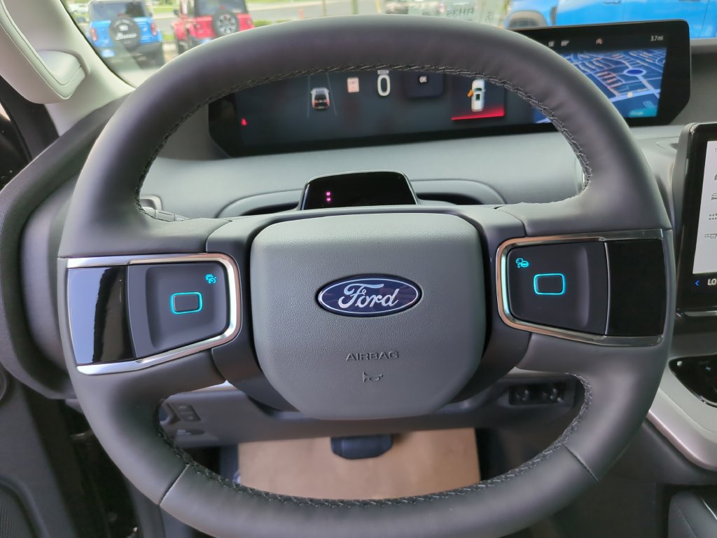New 2026 Ford Expedition Active RWD image 26