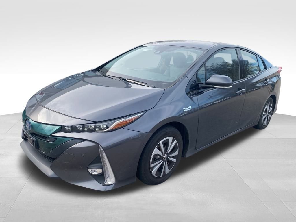 Used 2017 Toyota Prius Prime Premium image 16