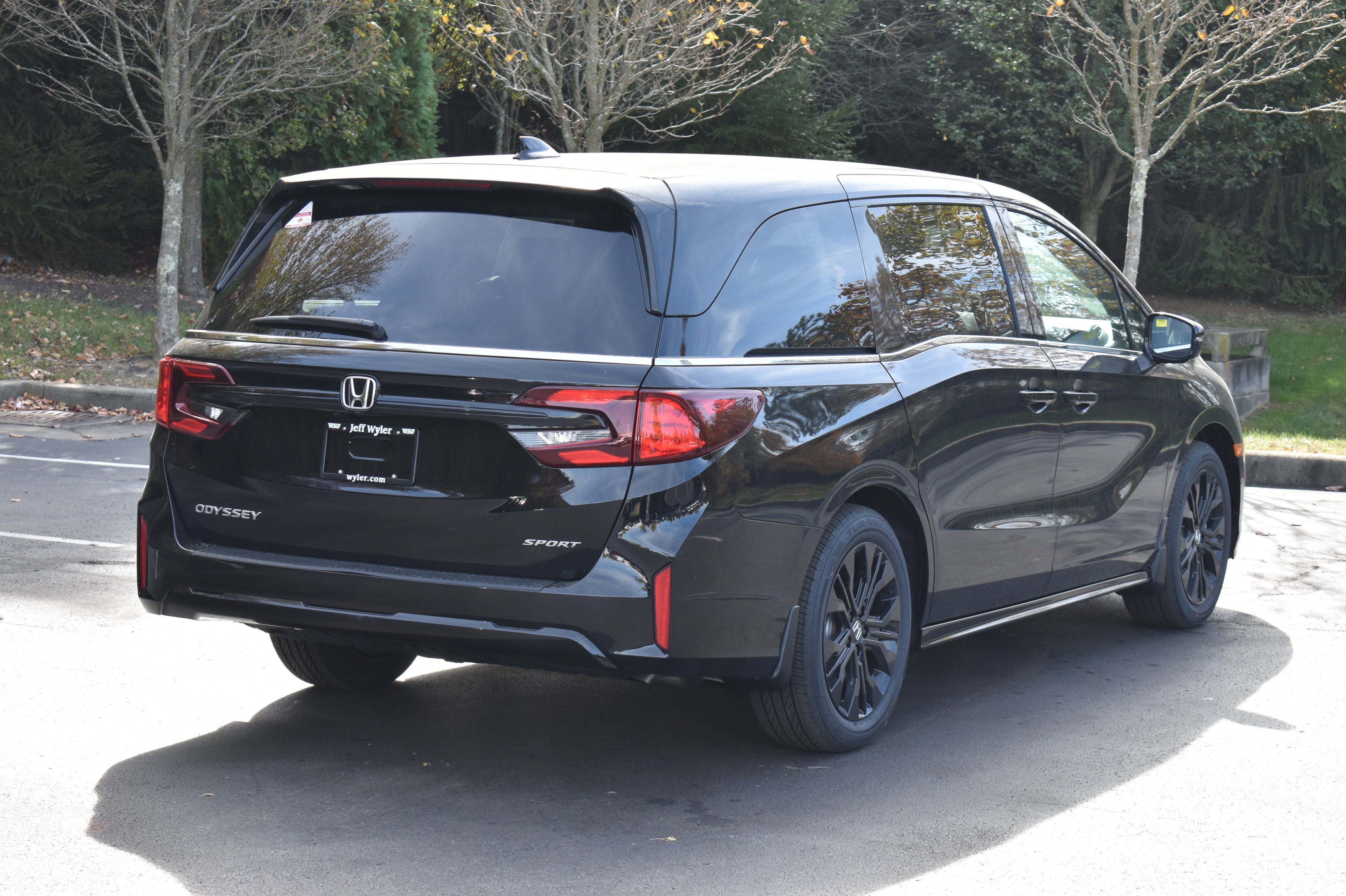 New 2026 Honda Odyssey Sport-L image 8