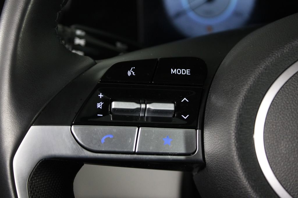 Certified 2024 Hyundai Elantra Limited FWD image 28
