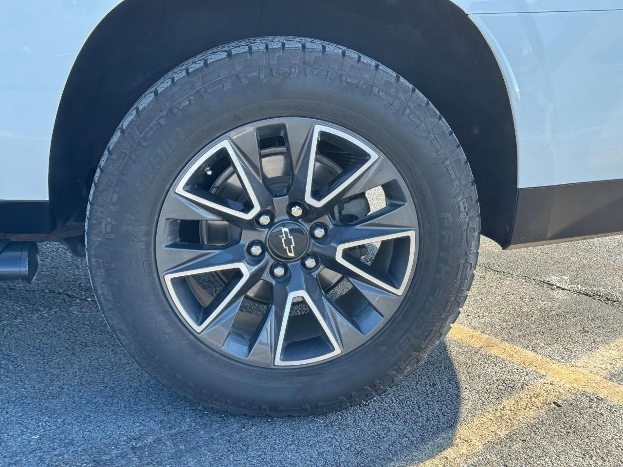 Used 2021 Chevrolet Suburban Z71 w/ Z71 Signature Package image 8