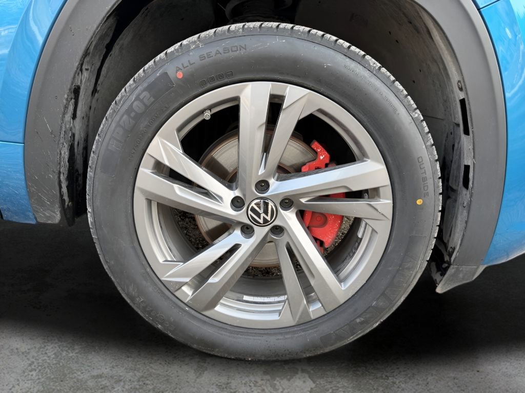 Used 2024 Volkswagen Atlas Cross Sport SEL R-Line image 26