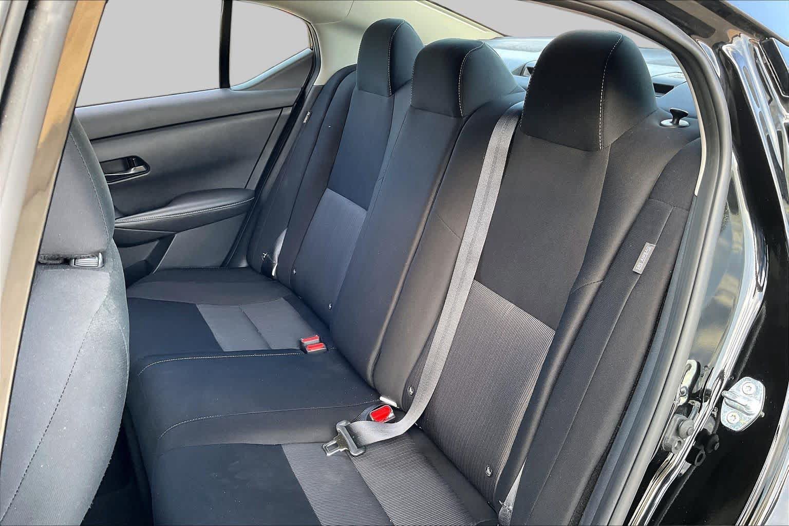 Used 2025 Nissan Sentra SV FWD image 19