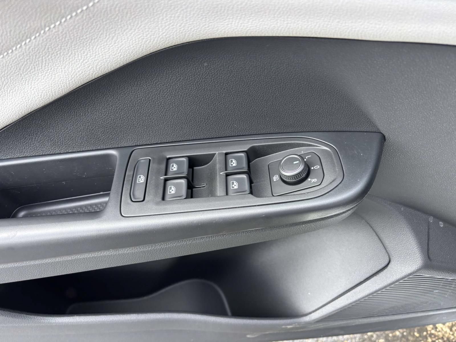 New 2026 Volkswagen Taos SEL AWD/4WD image 13