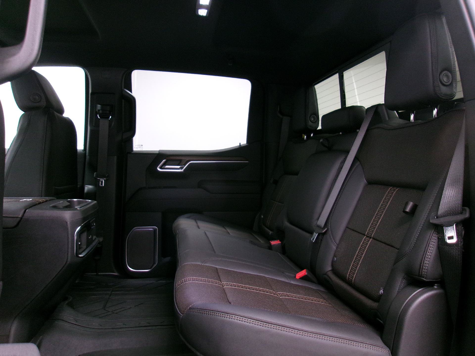 New 2026 Chevrolet Silverado 1500 High Country w/ Technology Package AWD/4WD image 10