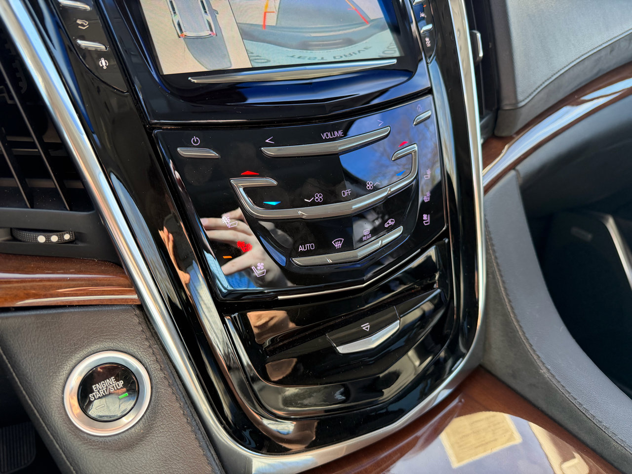 Used 2016 Cadillac Escalade ESV Premium image 30