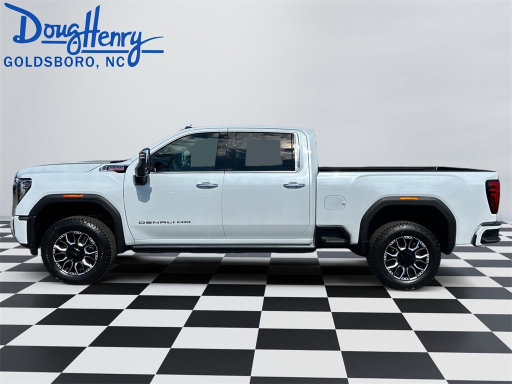 New 2026 GMC Sierra 2500 Denali w/ Denali Reserve Package image 2