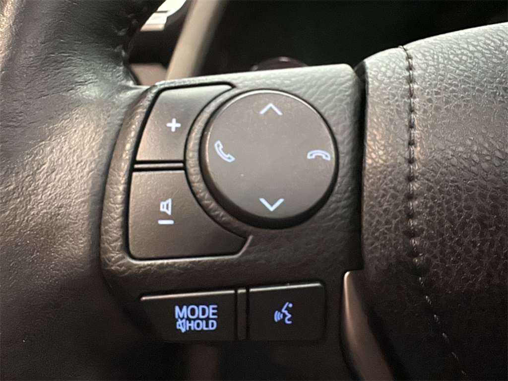 Used 2016 Toyota RAV4 SE image 22