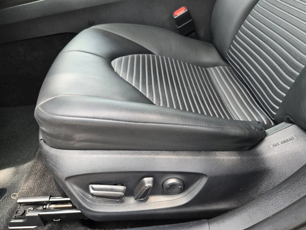 Certified 2024 Toyota Camry SE FWD image 16