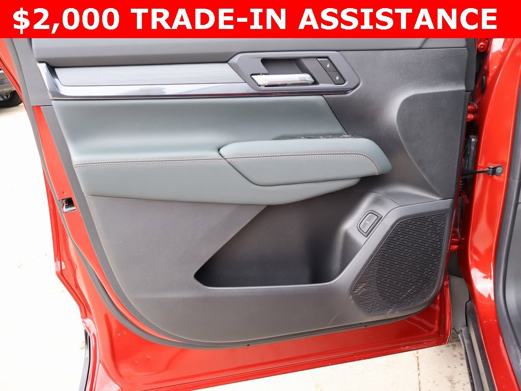 New 2026 GMC Terrain AT4 w/ LPO, Black Badging Package image 11