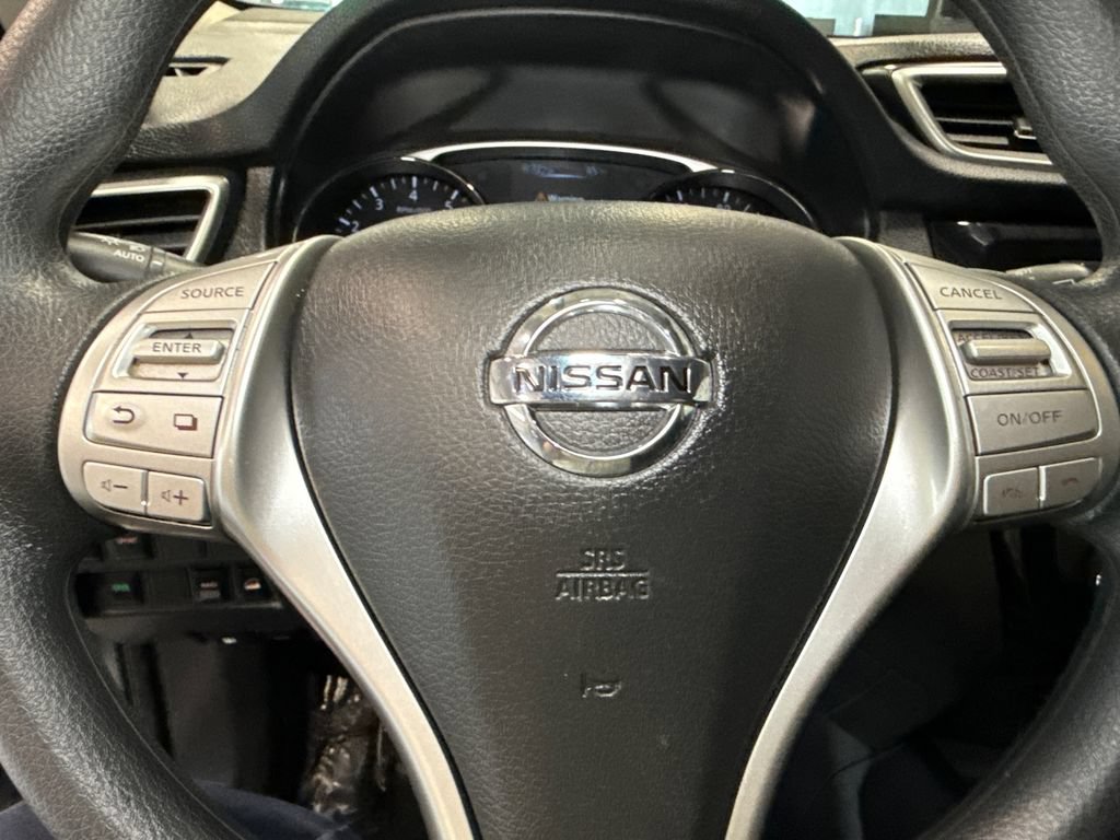 Used 2016 Nissan Rogue SV AWD/4WD image 20