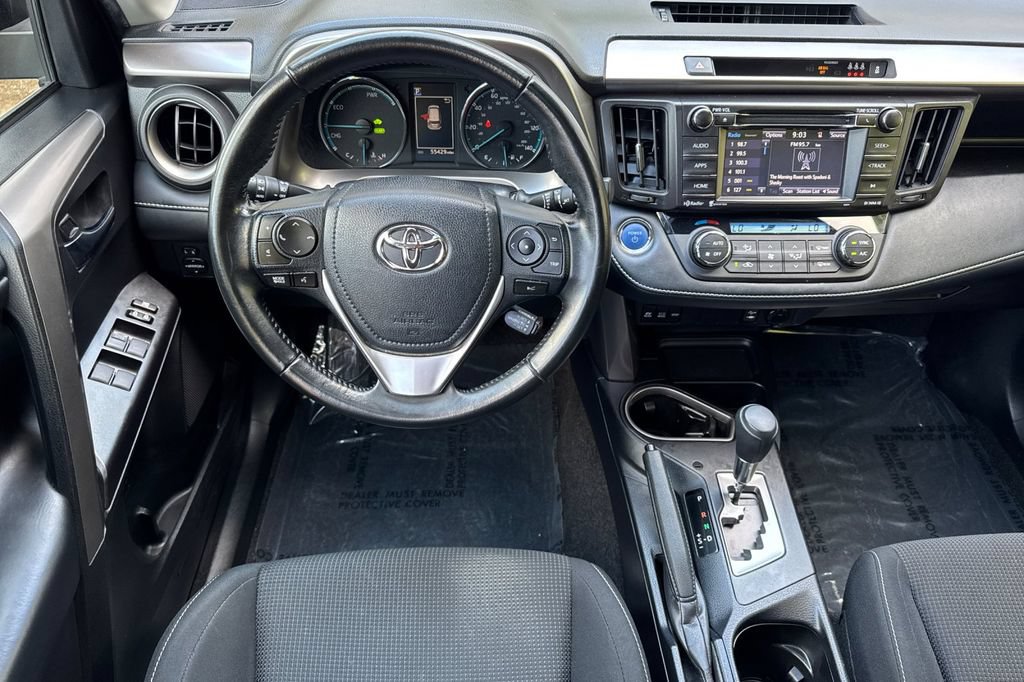 Certified 2018 Toyota RAV4 XLE AWD/4WD image 13
