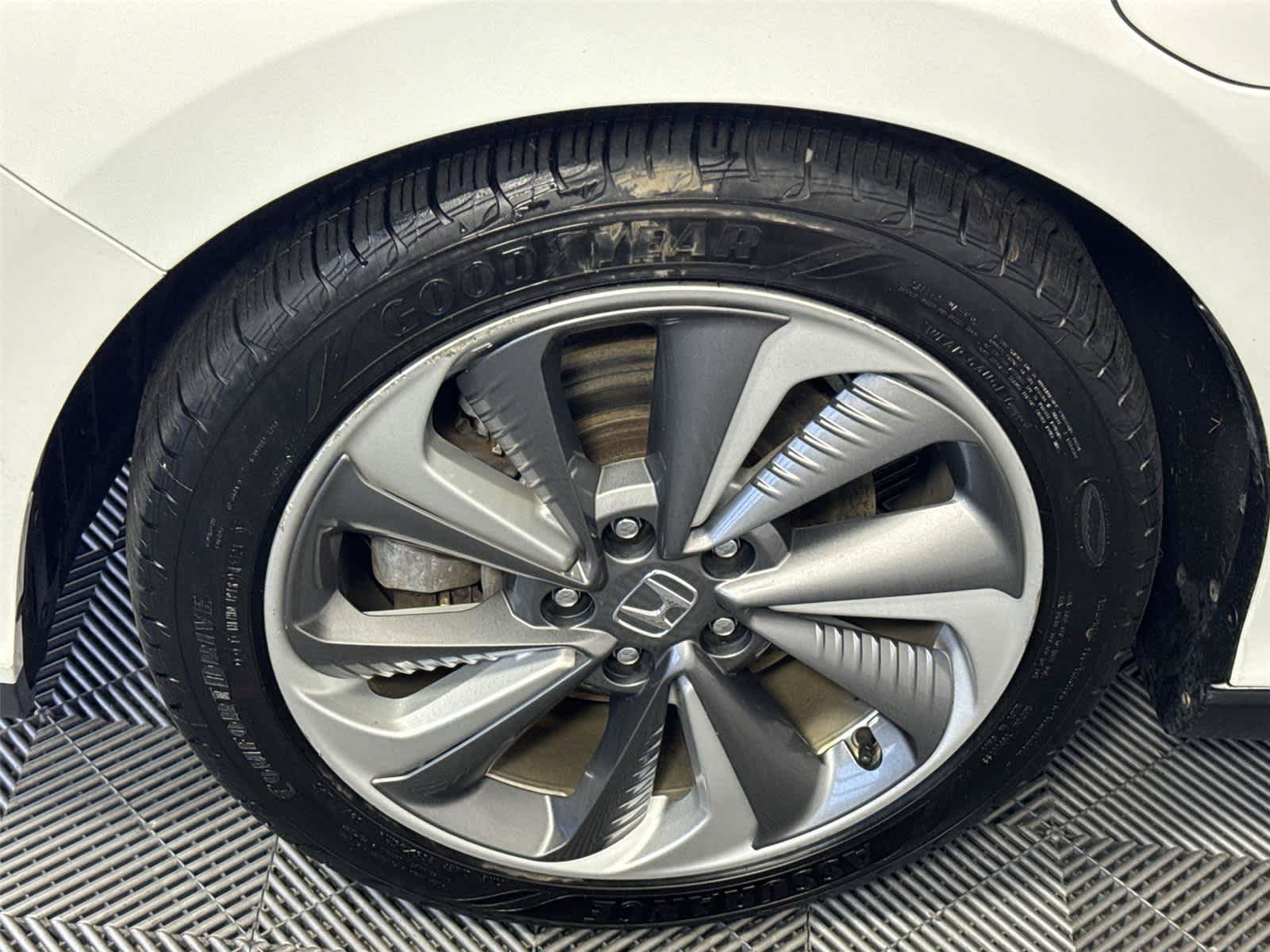 Used 2018 Honda Clarity Touring image 10