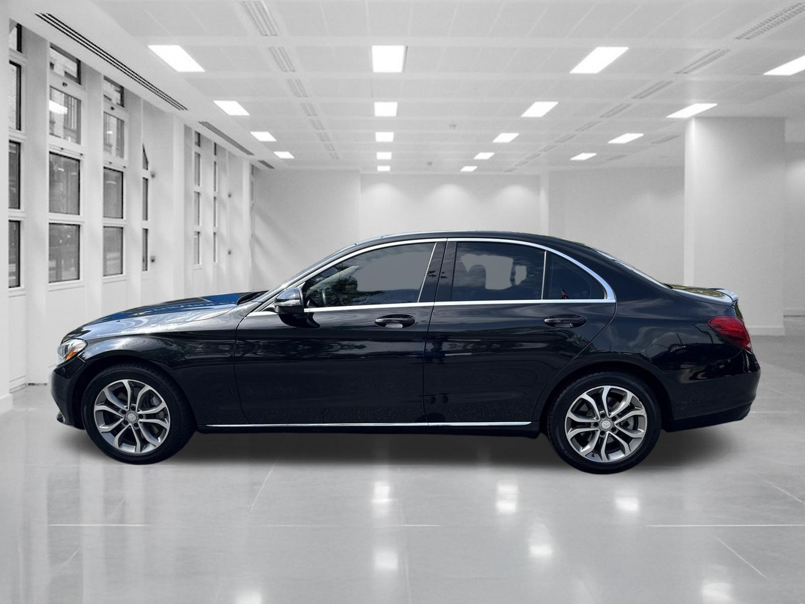 Used 2016 Mercedes-Benz C 300 4MATIC Sedan image 8