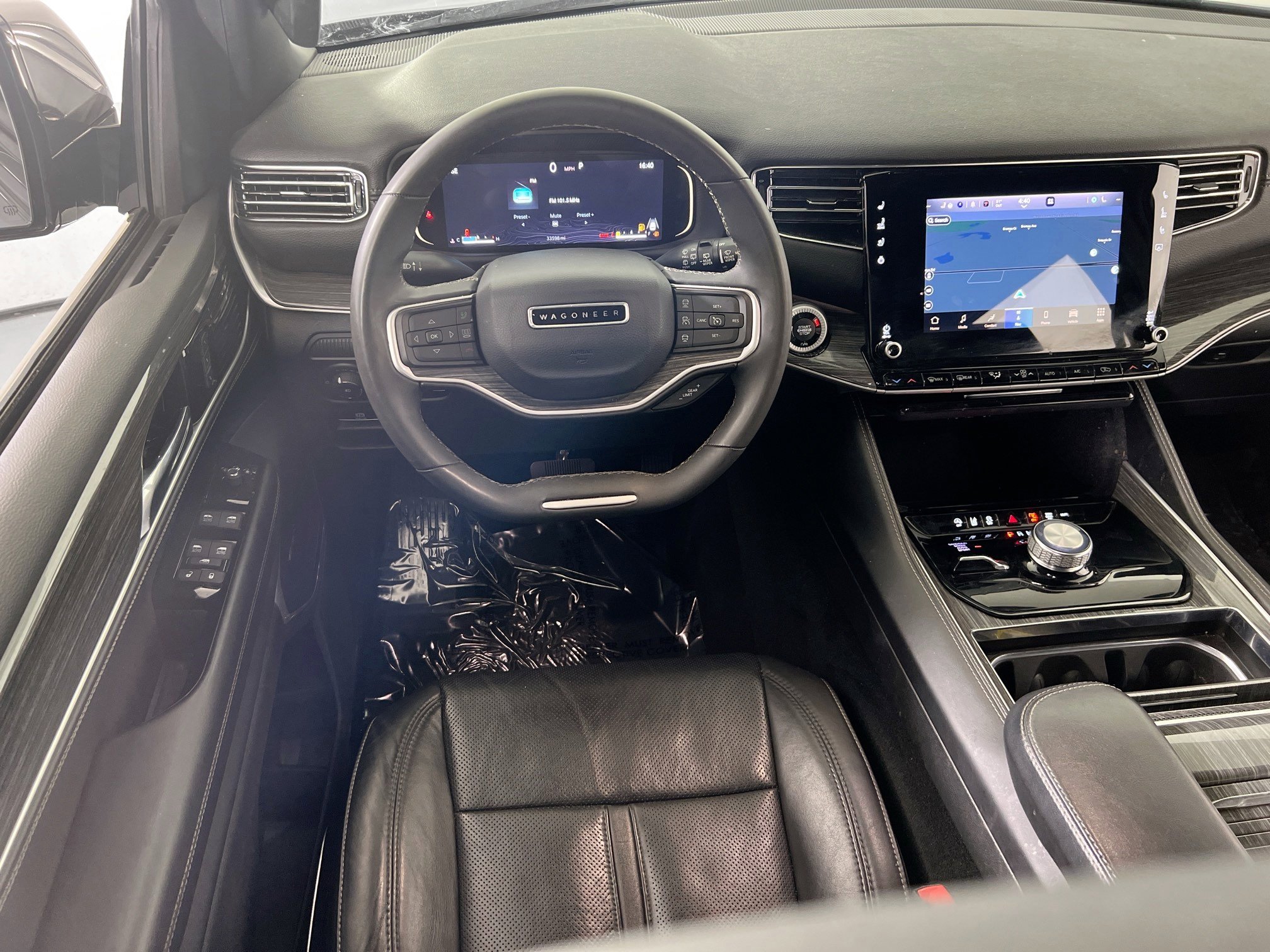 Used 2022 Jeep Wagoneer Series II w/ Flexible Seating Group image 22