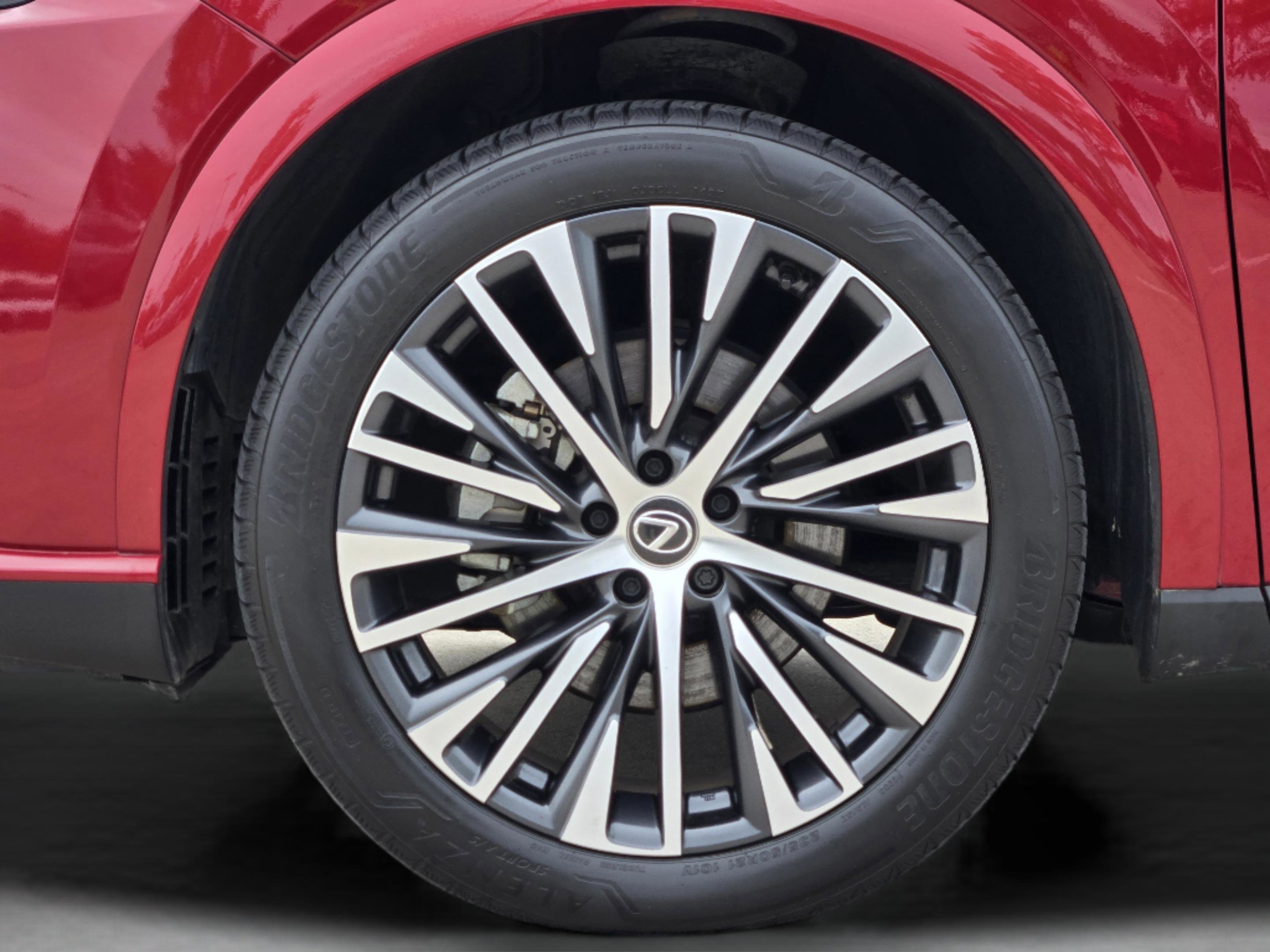 Used 2025 Lexus RX 350 Premium Plus w/ Accessory Package (Z1) FWD image 14
