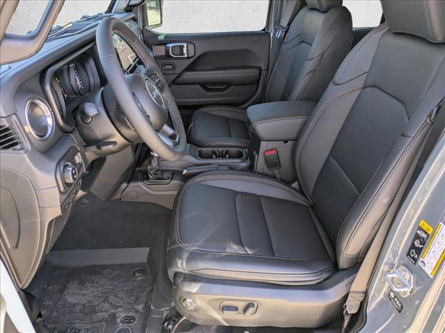 New 2026 Jeep Gladiator Sport image 4
