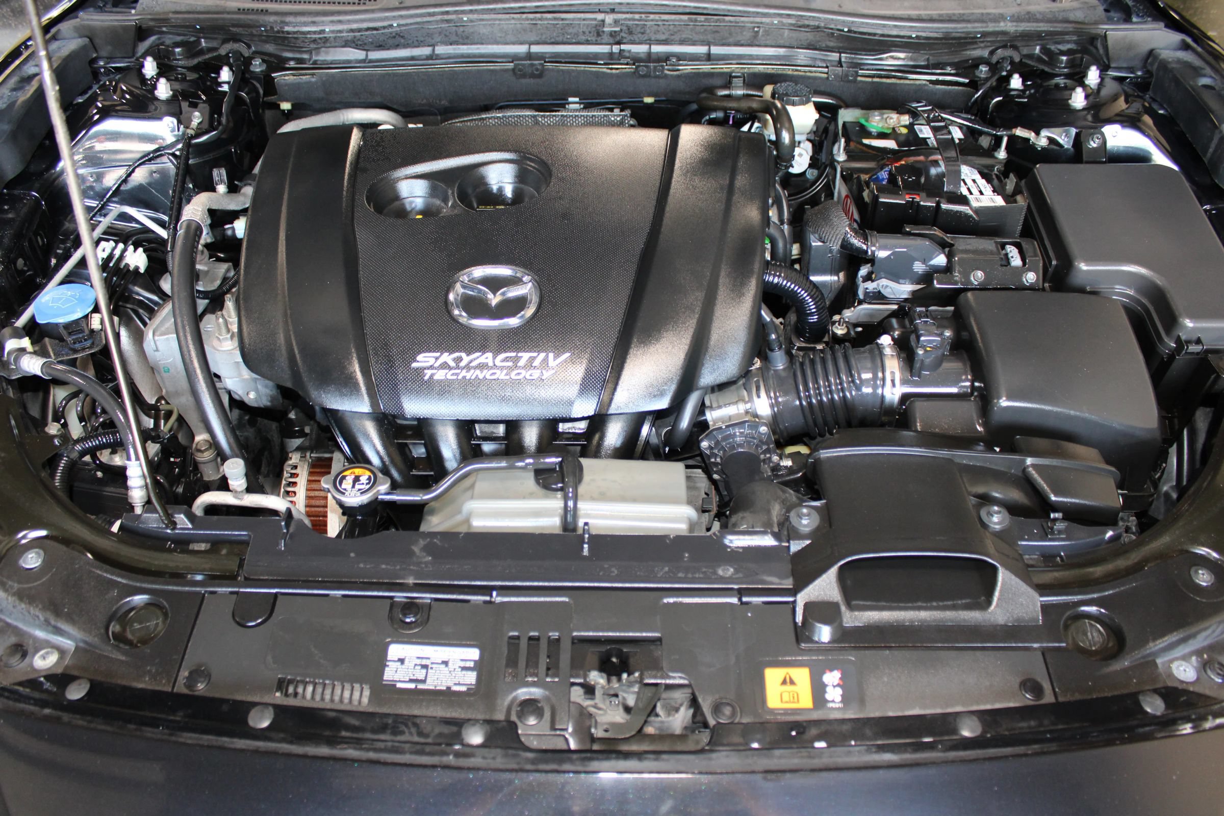 Used 2018 MAZDA MAZDA3 Sport w/ Preferred Equipment Package FWD image 34