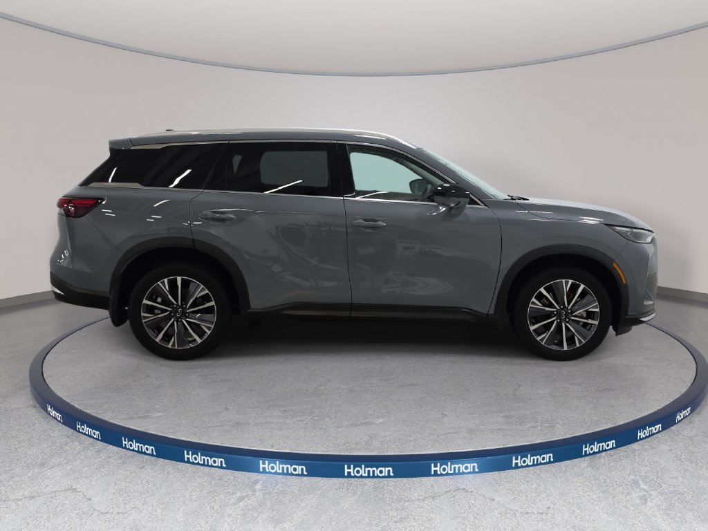 Certified 2027 INFINITI QX60 Luxe w/ Cargo Package AWD/4WD image 4