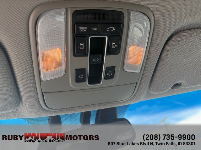 Used 2020 Kia Sedona SX FWD image 19