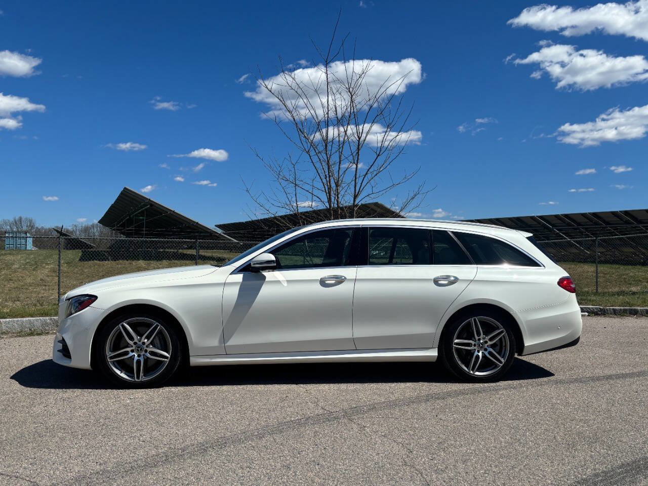 Used 2019 Mercedes-Benz E 450 4MATIC Wagon image 3