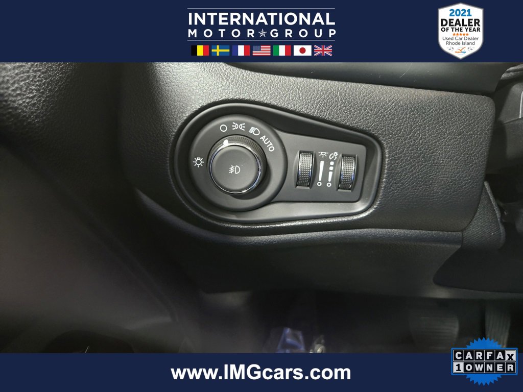 Used 2021 Jeep Renegade Limited w/ Sun & Sound Group image 15