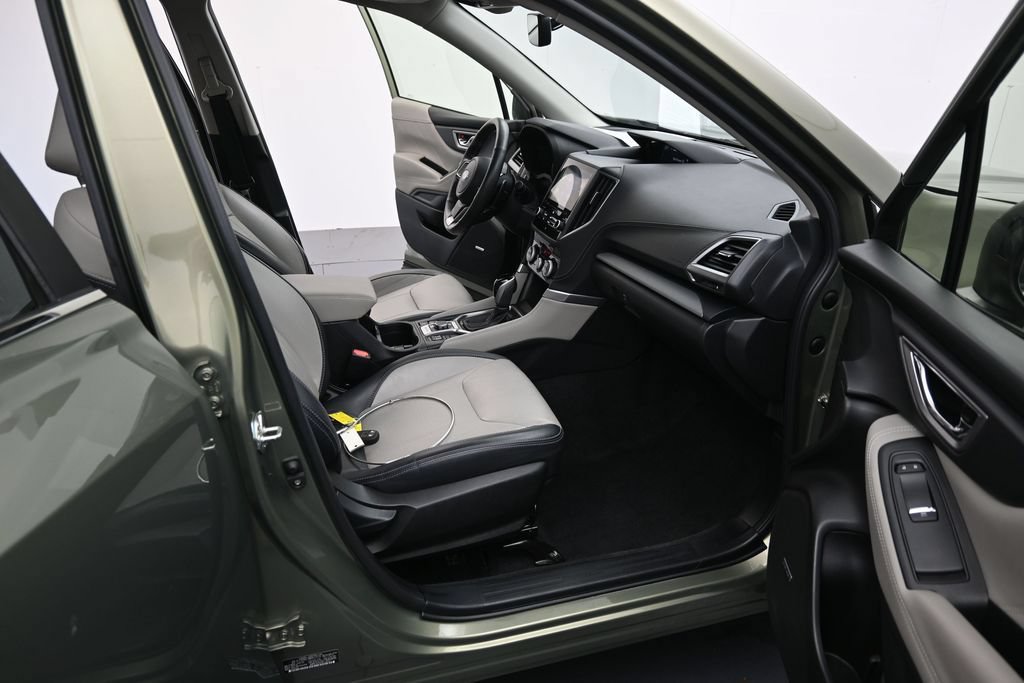 Used 2021 Subaru Forester Limited AWD/4WD image 23