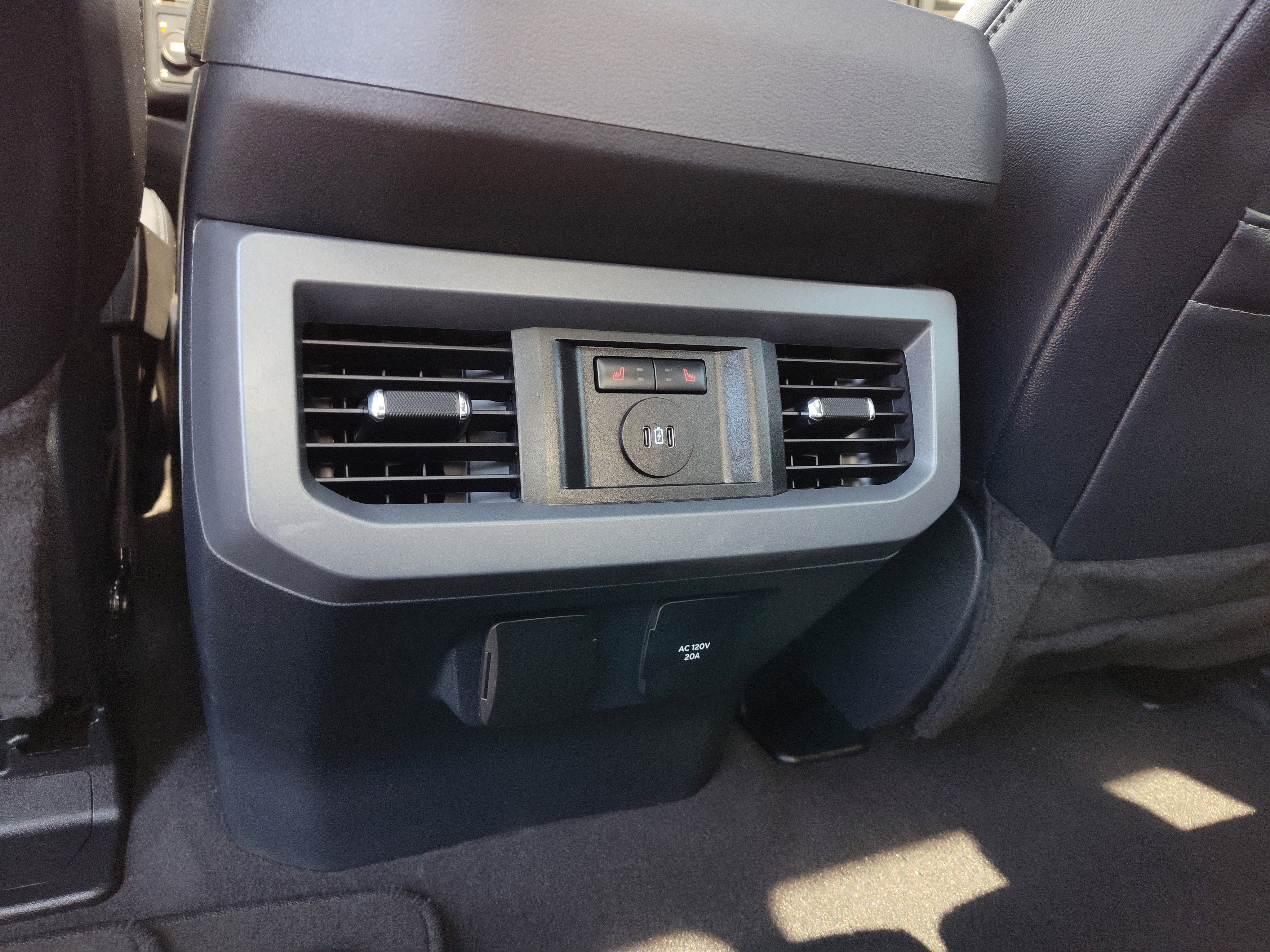 Used 2024 Ford F250 Lariat w/ Lariat Ultimate Package image 18