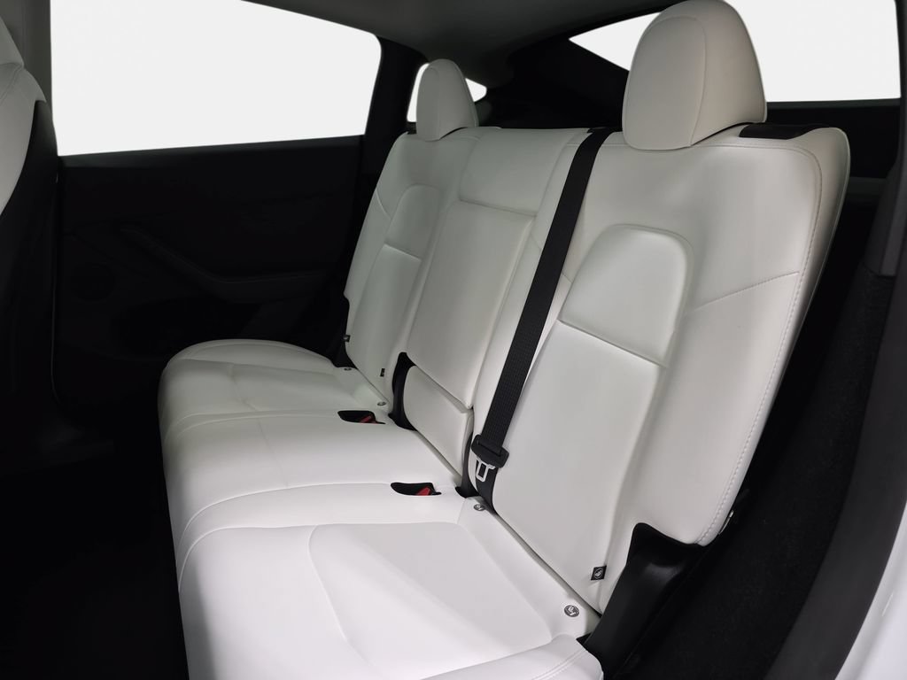 Used 2024 Tesla Model Y Performance AWD/4WD image 13