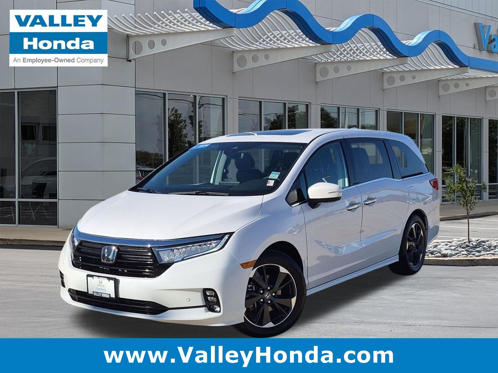 Certified 2024 Honda Odyssey Elite image 1