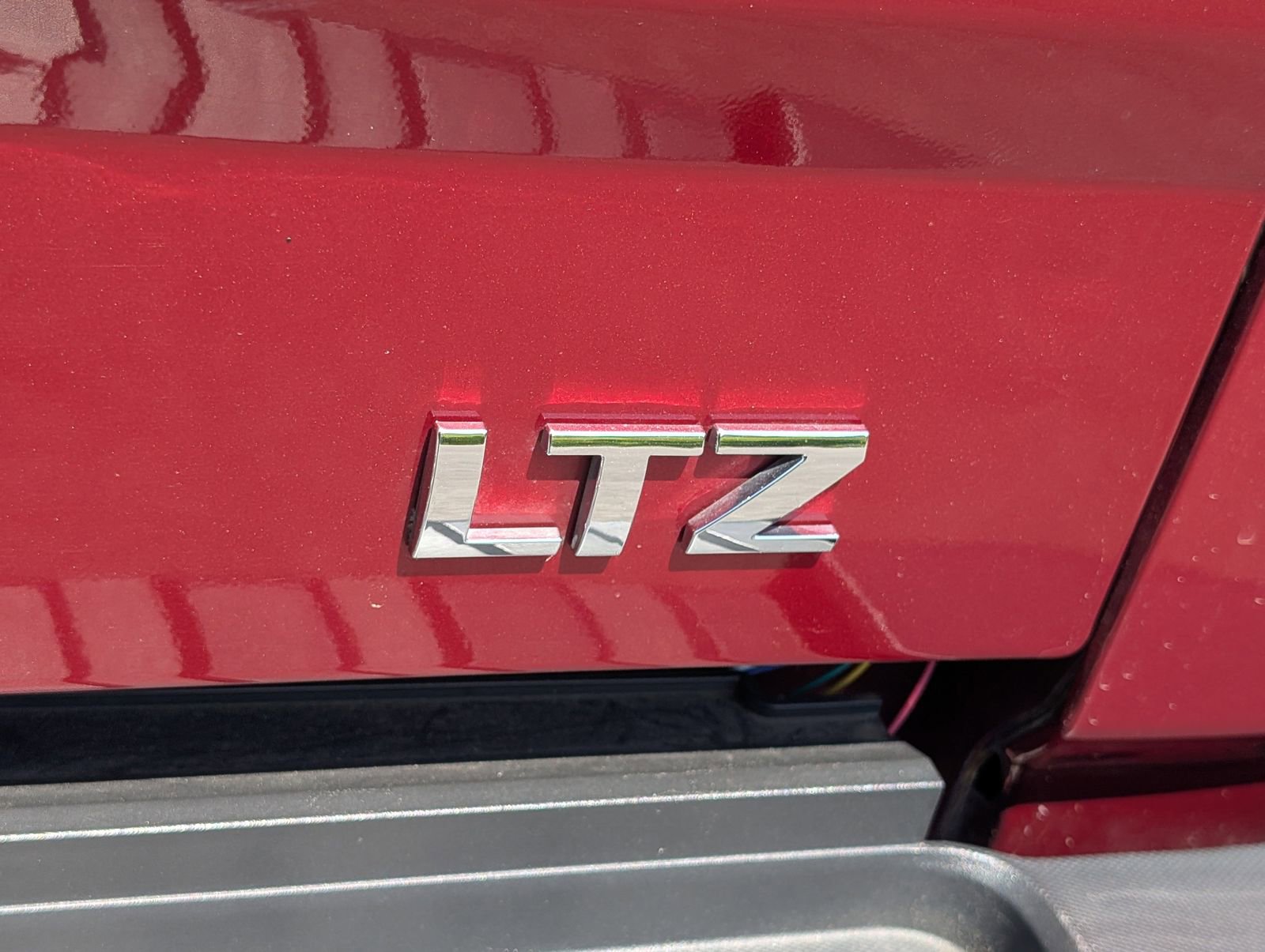 Used 2019 Chevrolet Silverado 2500 LTZ w/ Duramax Plus Package AWD/4WD image 6
