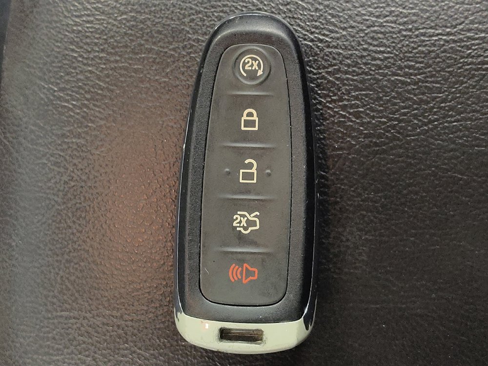 Used 2014 Ford Edge Sport w/ Driver Entry Package FWD image 32