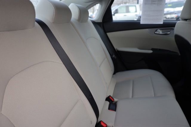 Certified 2023 Kia Forte LXS w/ LXS Technology Package image 32