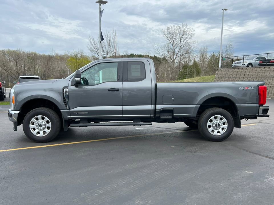 Used 2023 Ford F250 XLT w/ Snow Plow/Camper Package AWD/4WD image 42