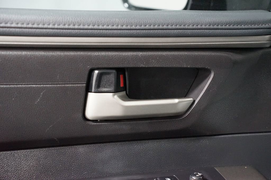 Used 2022 Toyota Tundra SR5 w/ Convenience Package image 33