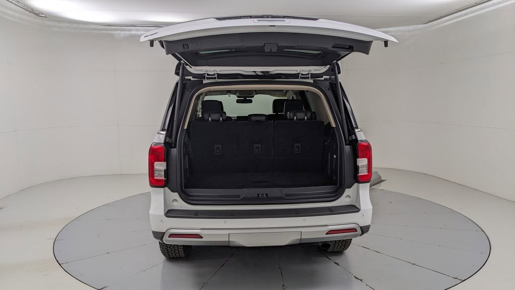 Certified 2024 Ford Expedition XLT AWD/4WD image 9