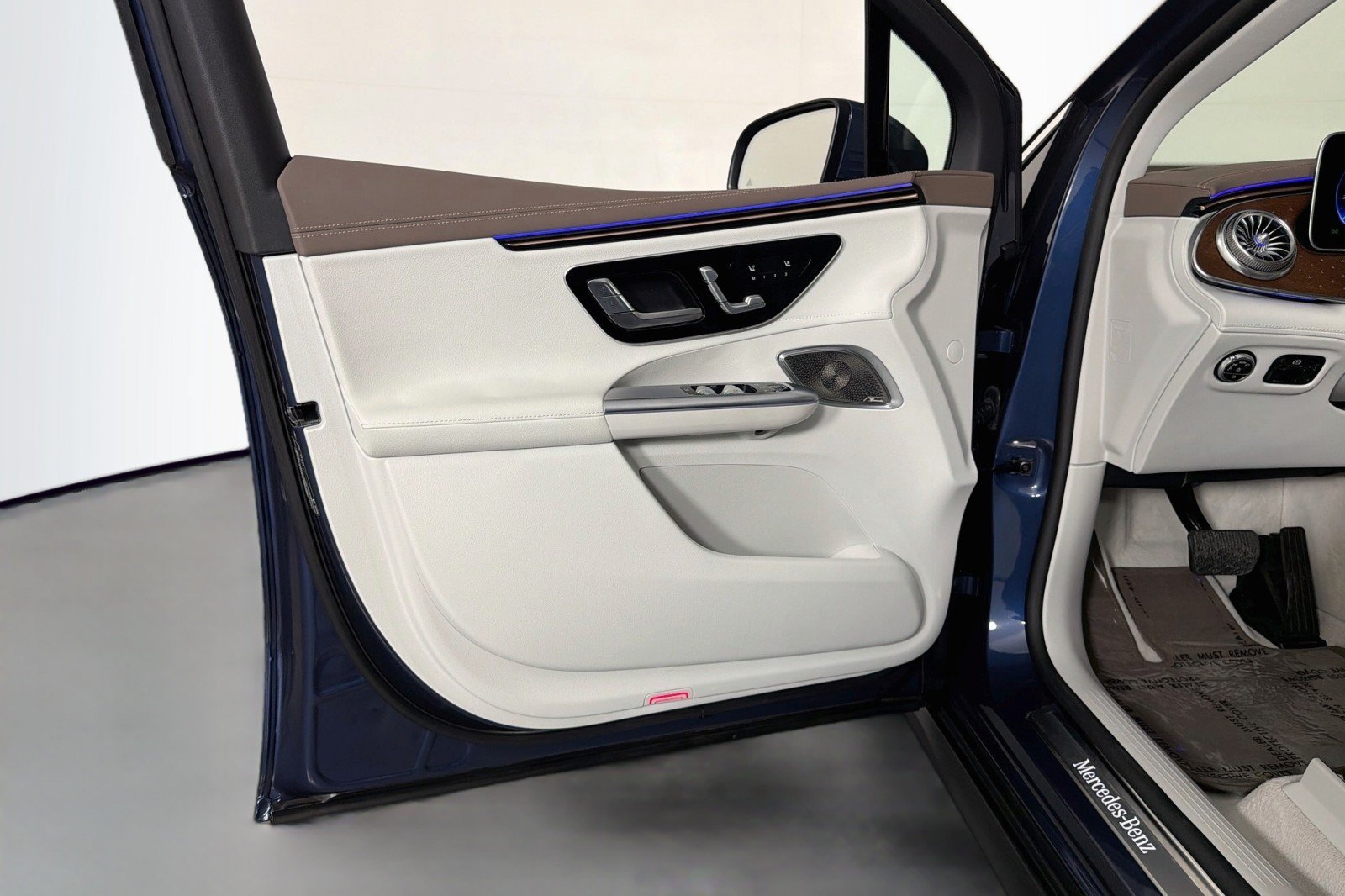 Certified 2023 Mercedes-Benz EQE 350+ SUV image 21
