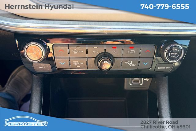 Used 2023 Jeep Compass Limited w/ Sun and Sound Group AWD/4WD image 21
